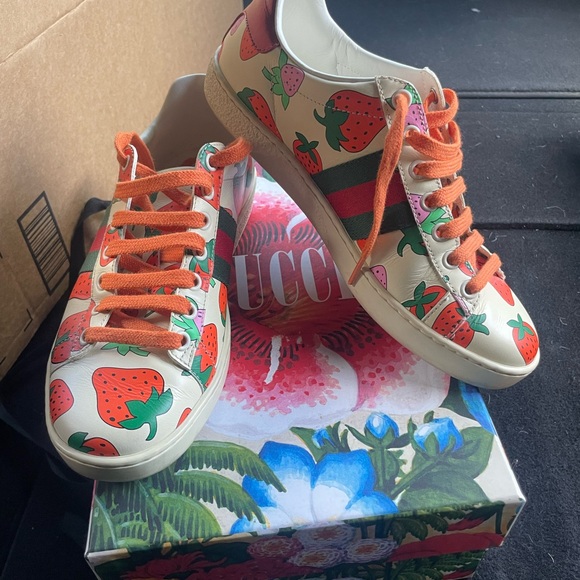 Gucci Strawberry Ace Sneakers - Picture 2 of 3